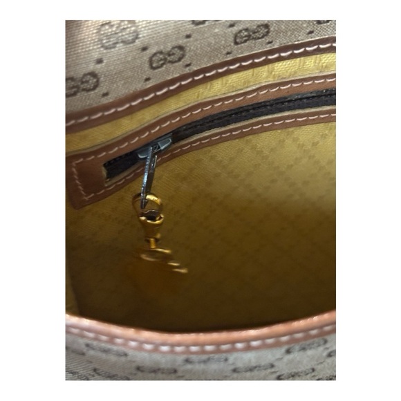 Gucci GG Supreme Monogram Shoulder Bag – Late 1980s Vintage - Picture 6 of 11